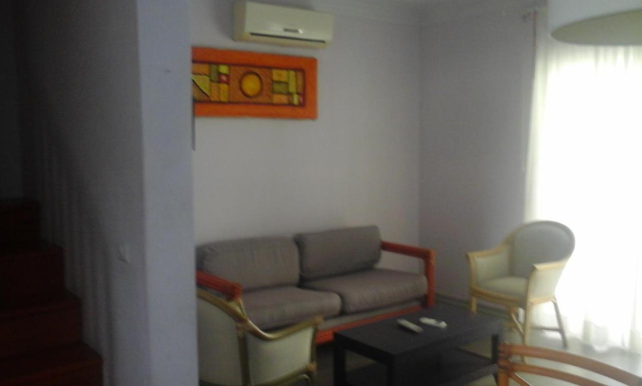 Residencial Las Palmeras De Willy Boca Chica Exterior photo