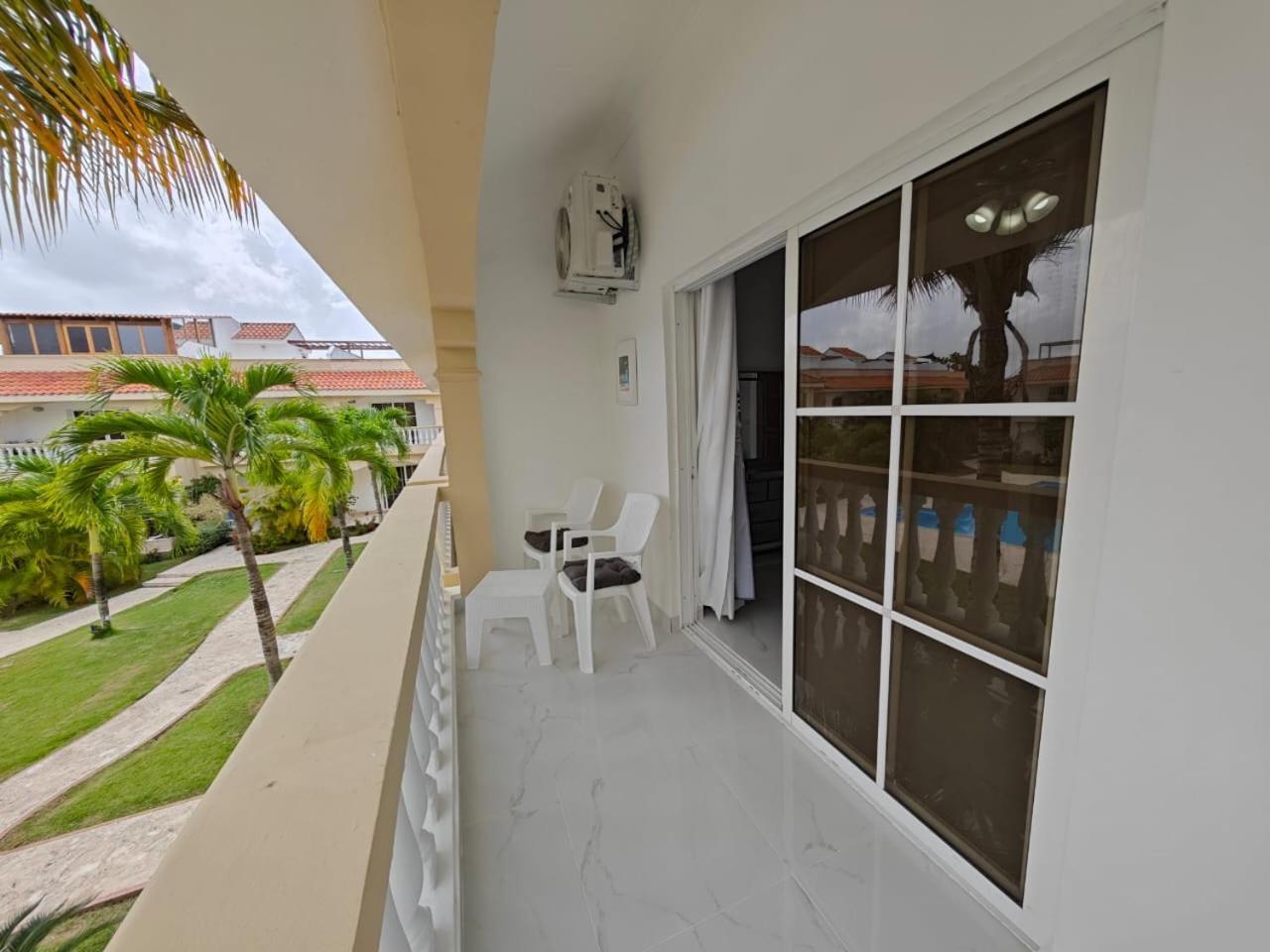 Residencial Las Palmeras De Willy Boca Chica Exterior photo